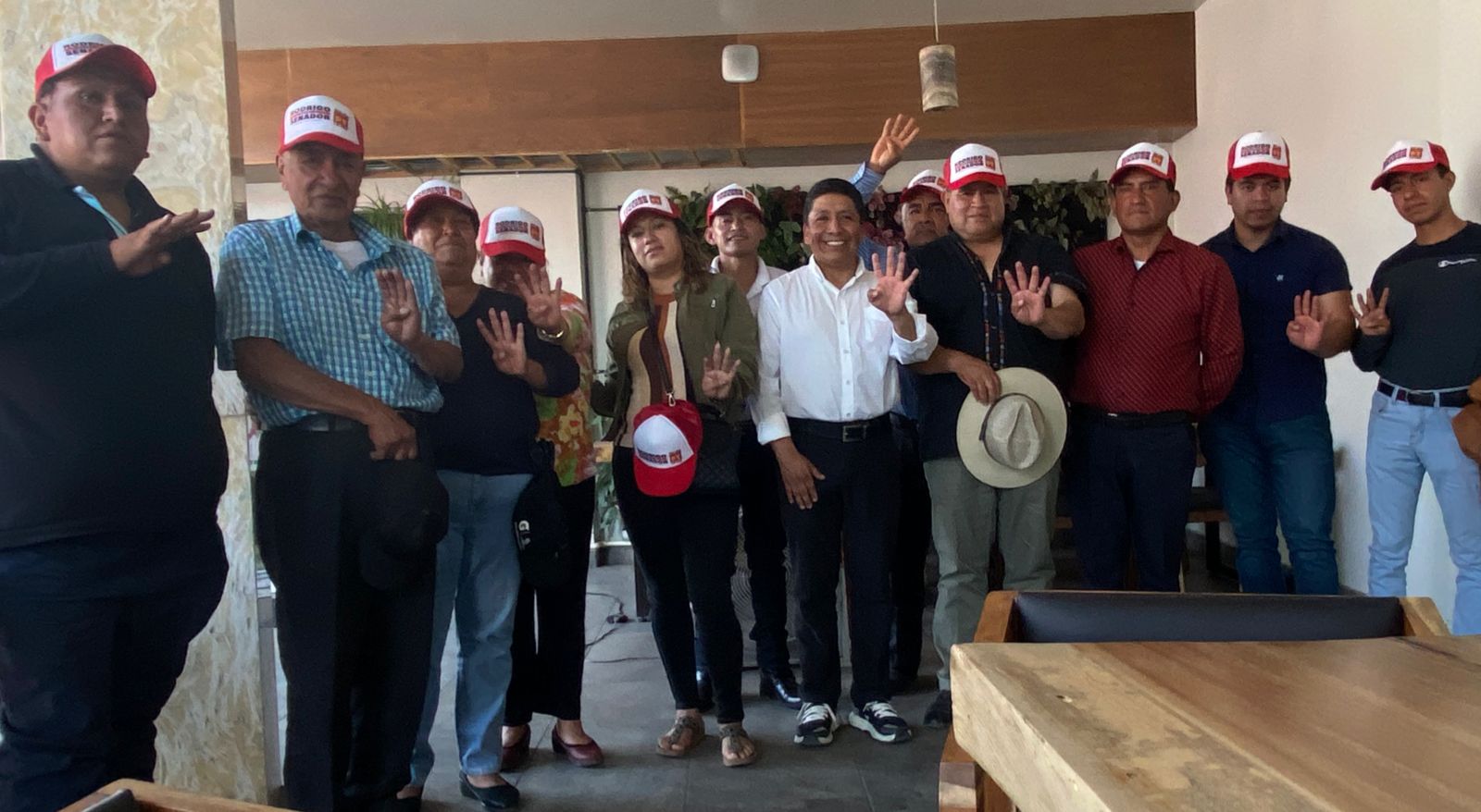 Liderazgos respaldan a Rodrigo Cuahutle por ser La Voz del Pueblo